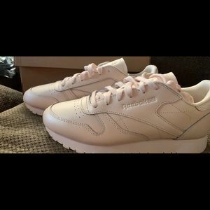 baby pink pearl reebok classics